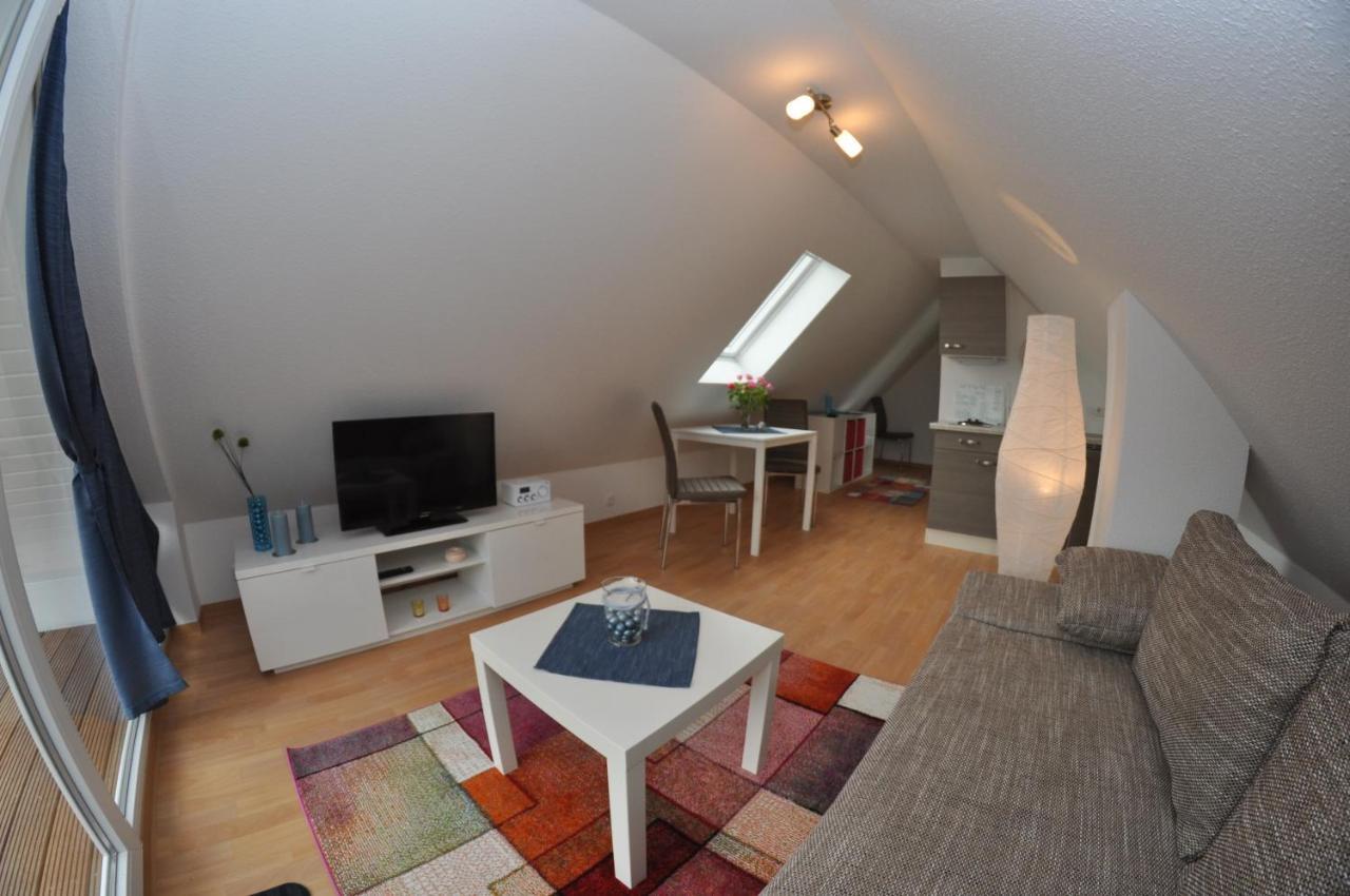 Ferienhaus Mueritzzauber / 1 Zimmer Dachgeschoss-Appartement Röbel Exteriér fotografie